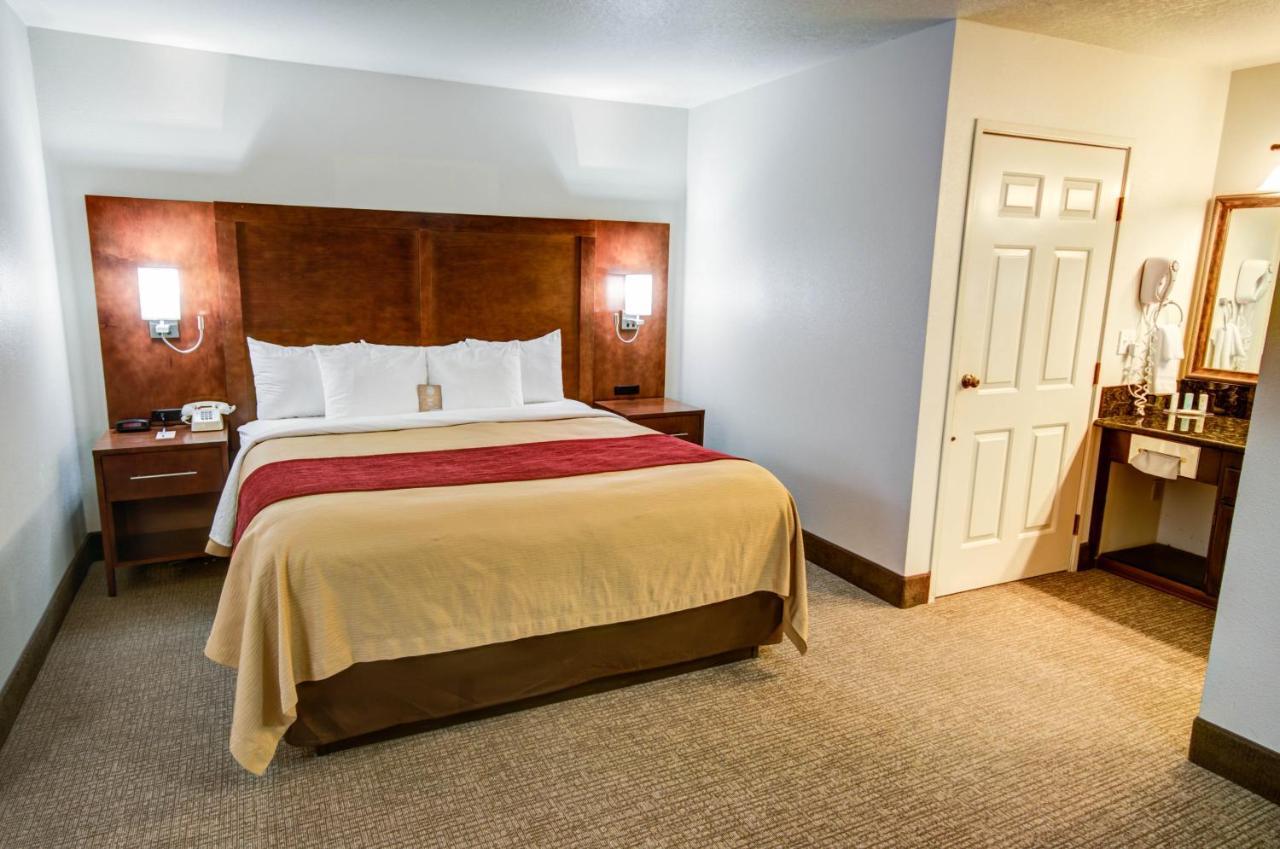 Comfort Inn Redding Near I-5 Стая снимка