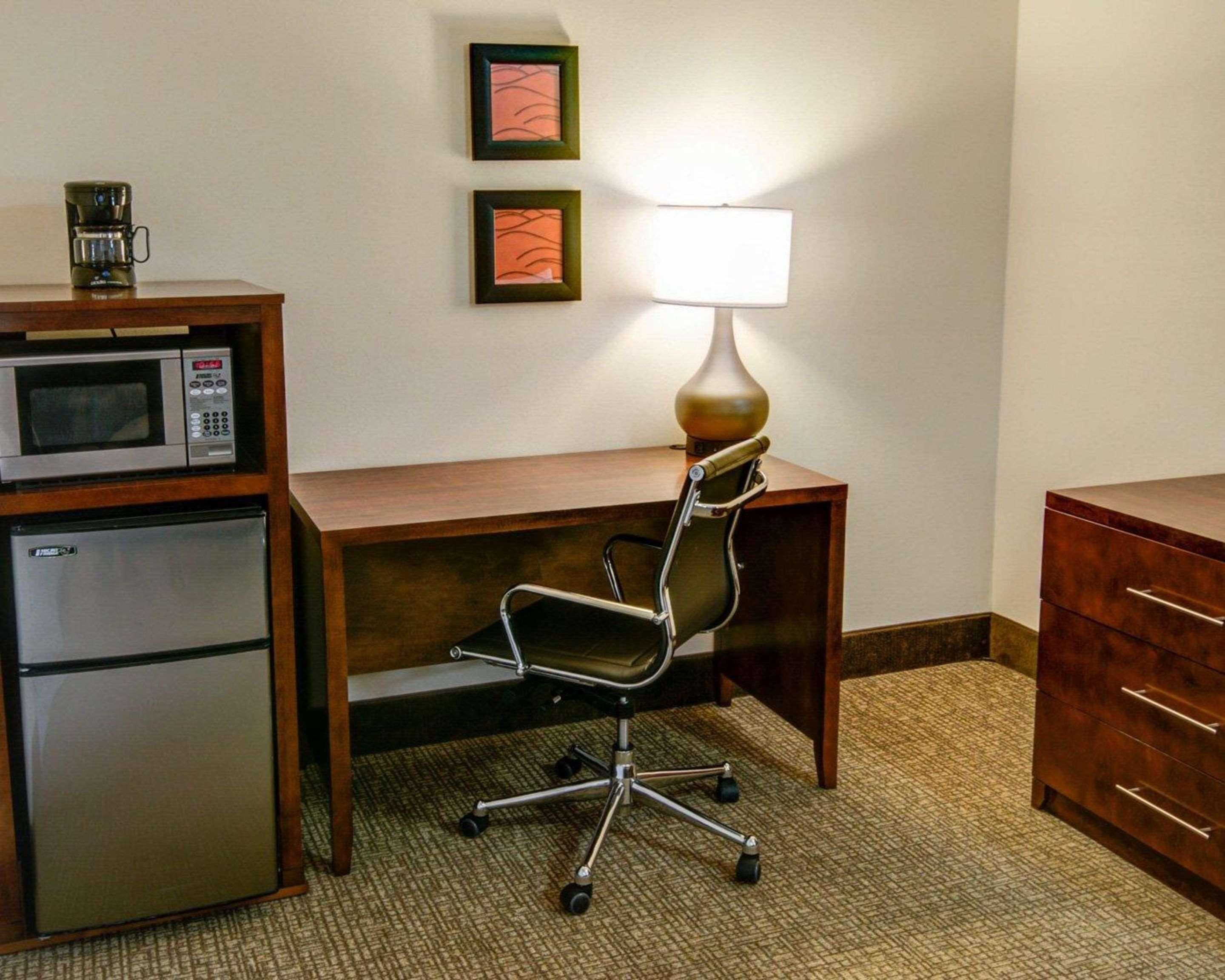 Comfort Inn Redding Near I-5 Екстериор снимка