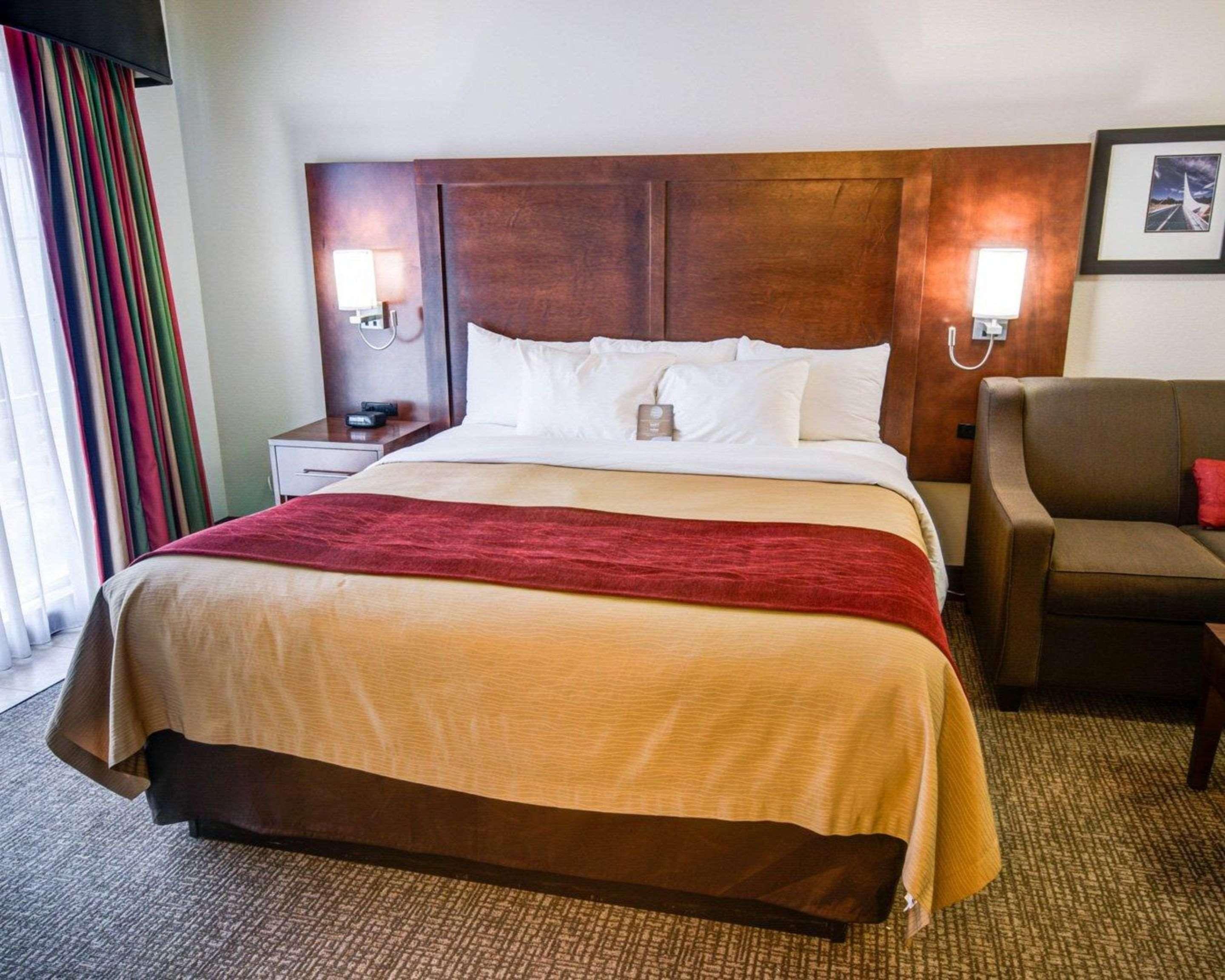 Comfort Inn Redding Near I-5 Екстериор снимка