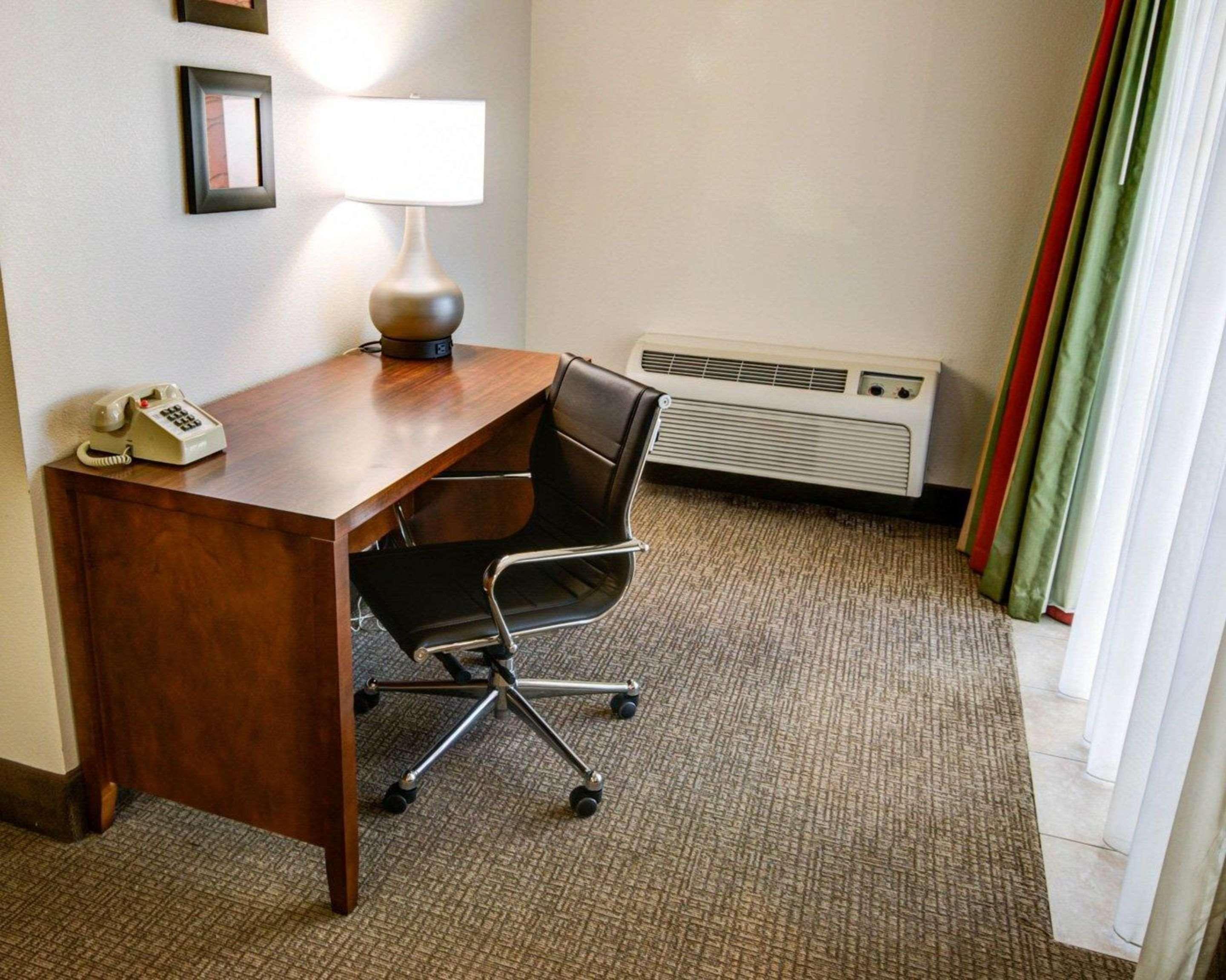 Comfort Inn Redding Near I-5 Екстериор снимка