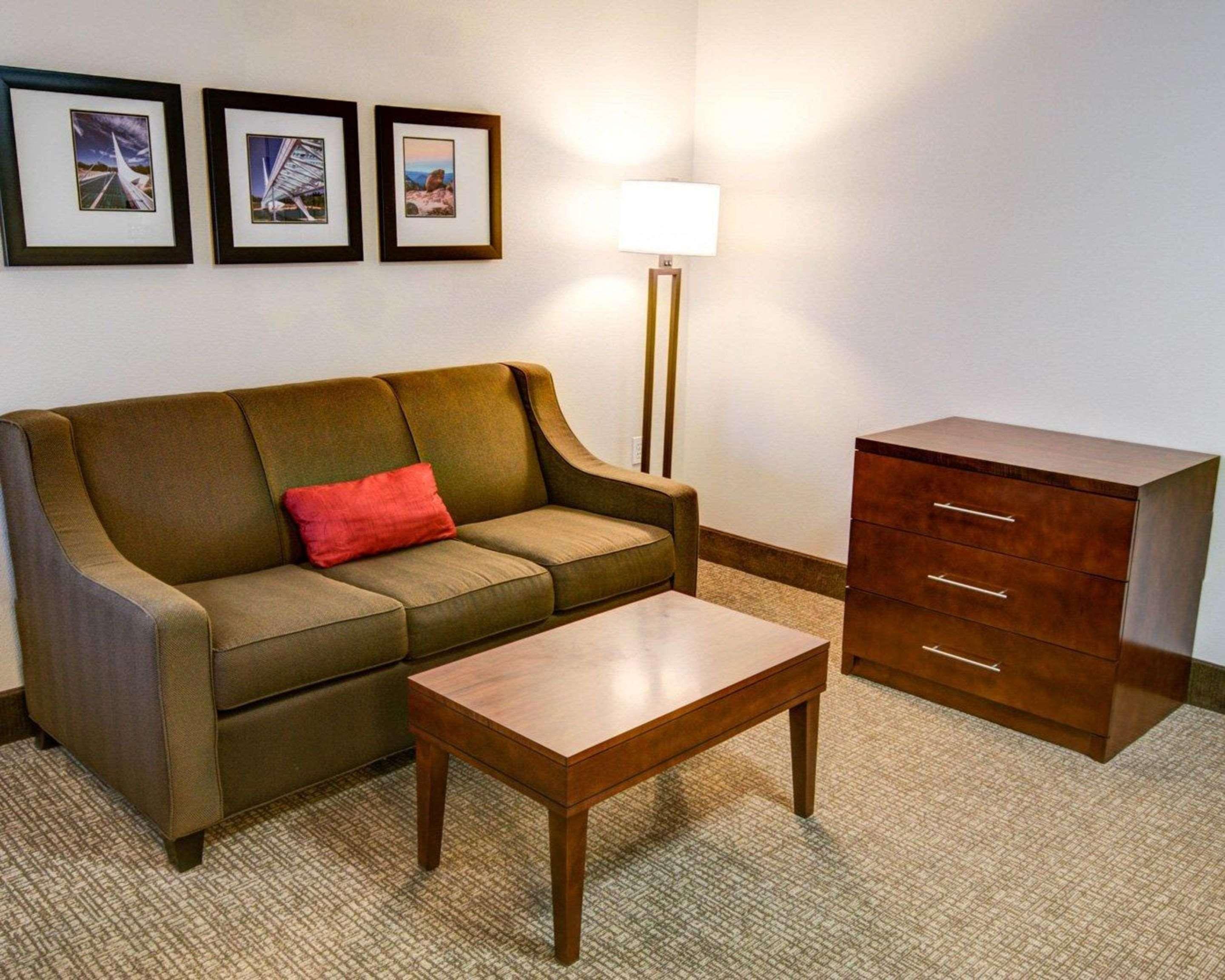 Comfort Inn Redding Near I-5 Екстериор снимка