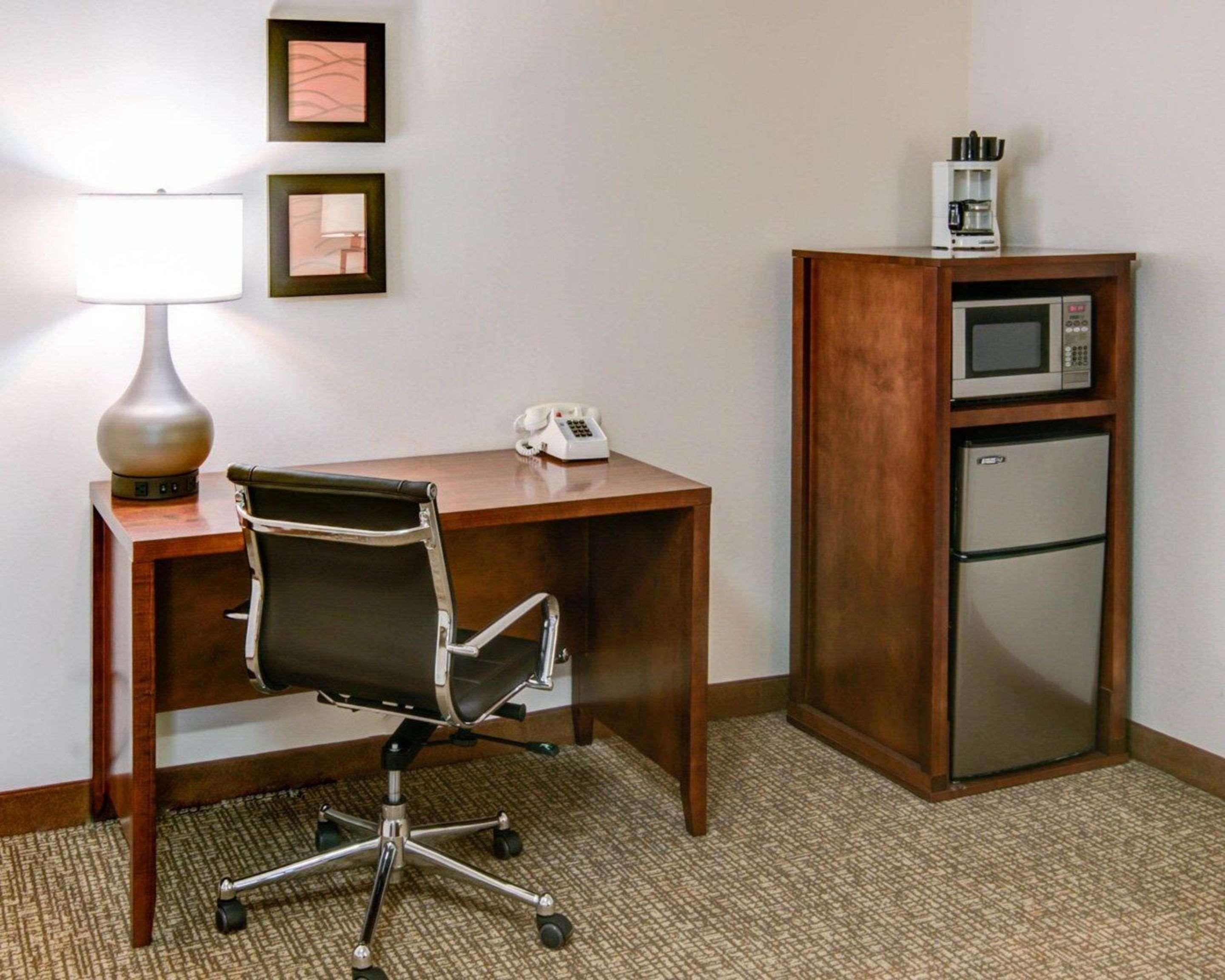 Comfort Inn Redding Near I-5 Екстериор снимка