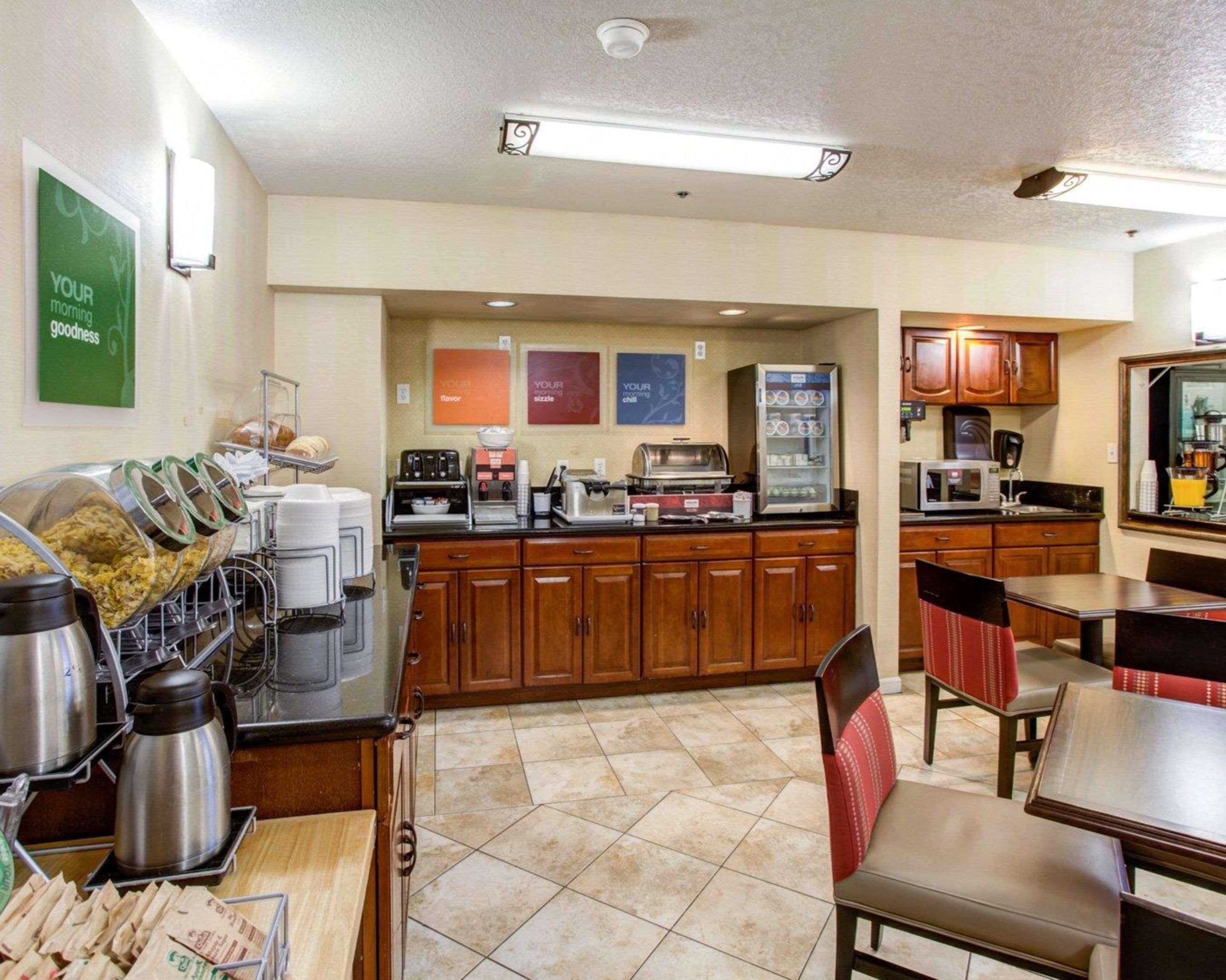 Comfort Inn Redding Near I-5 Екстериор снимка