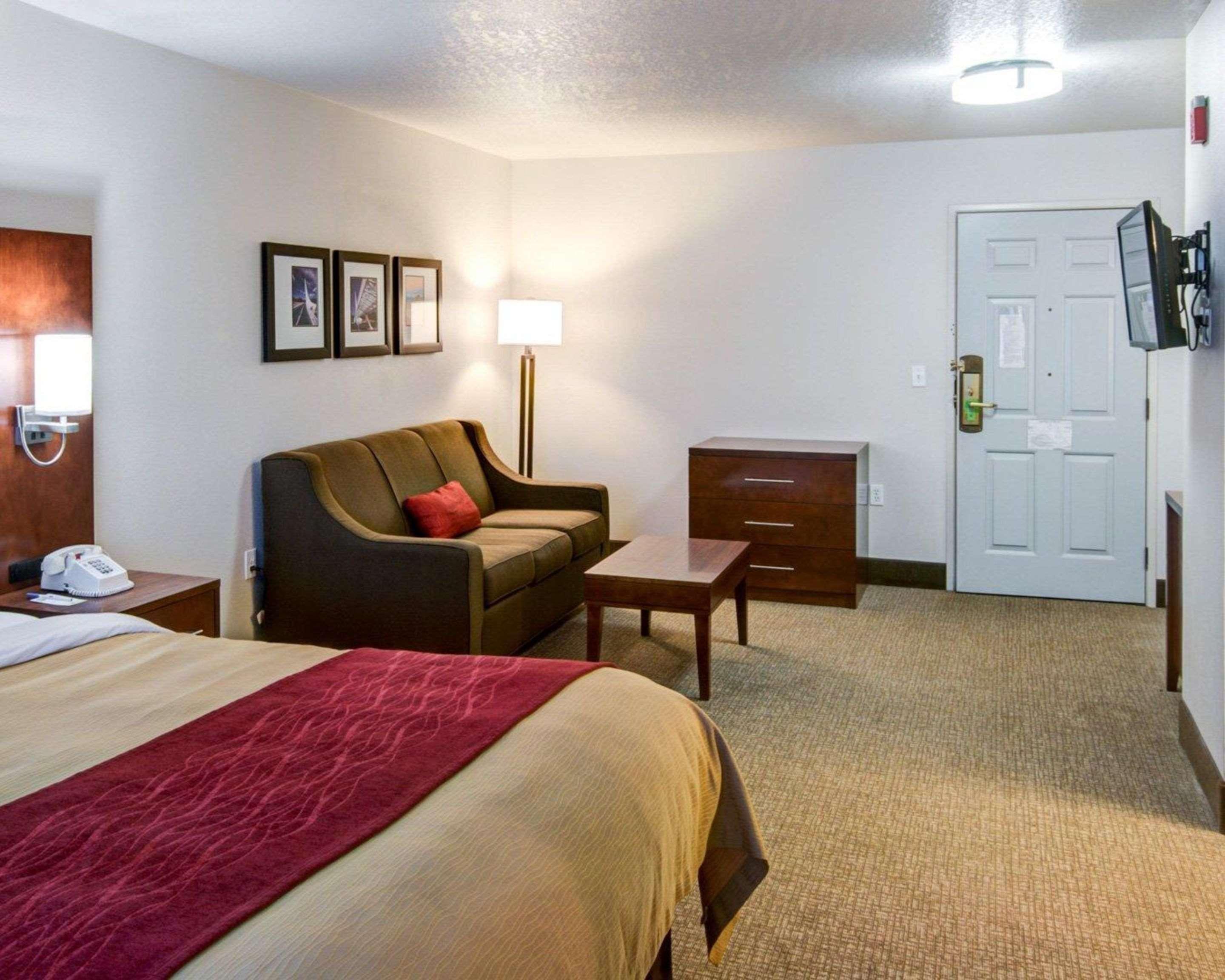 Comfort Inn Redding Near I-5 Екстериор снимка