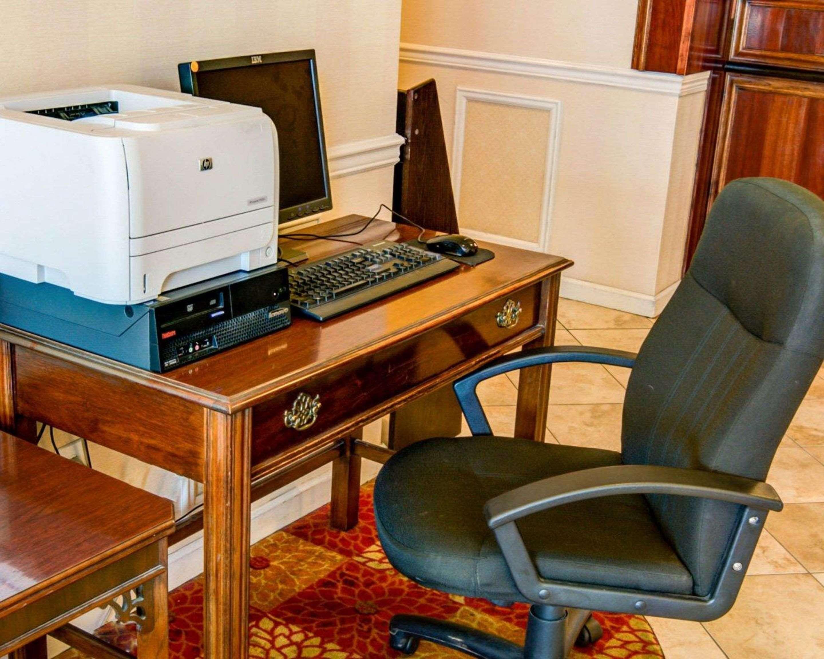 Comfort Inn Redding Near I-5 Екстериор снимка