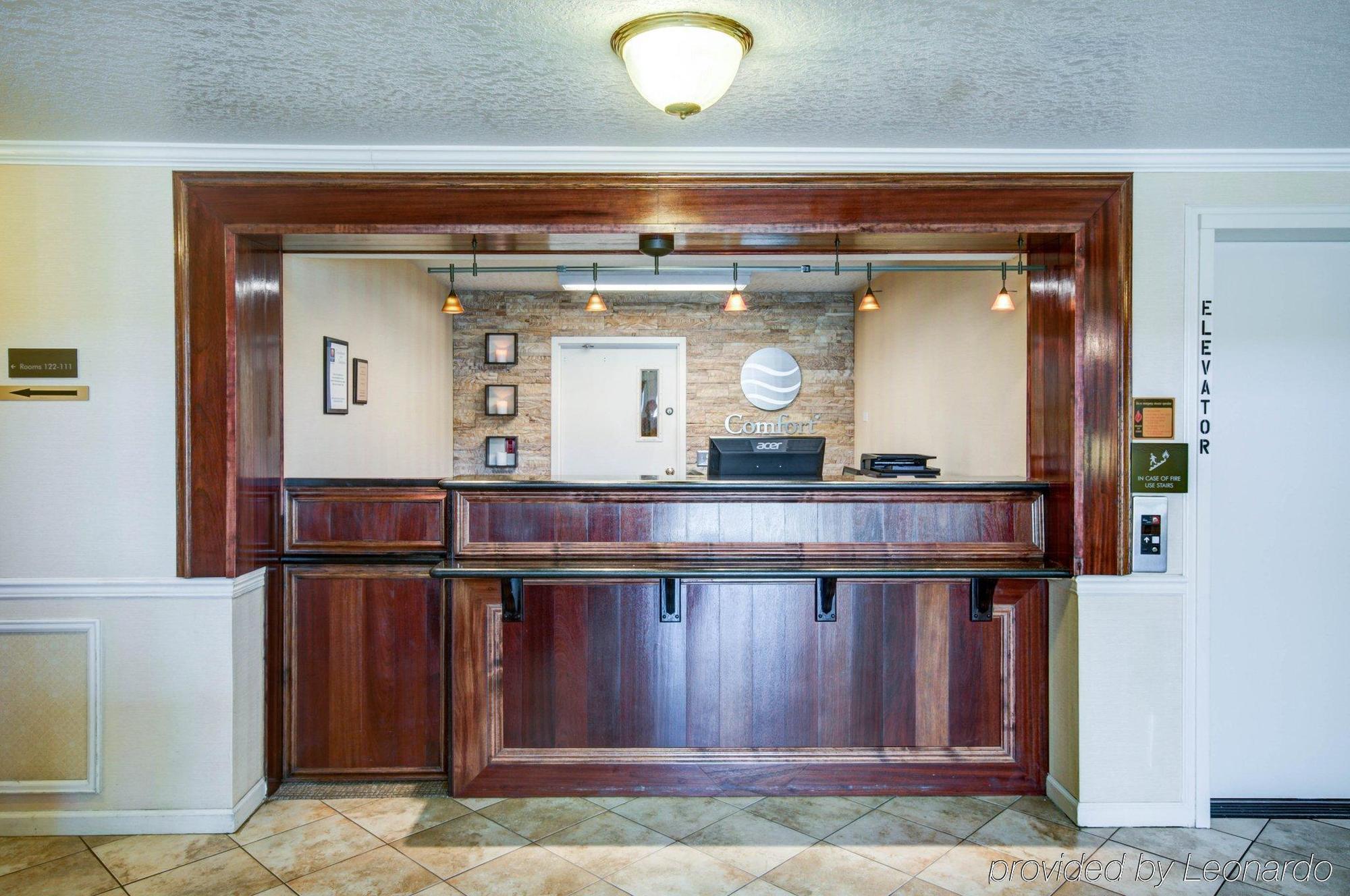 Comfort Inn Redding Near I-5 Екстериор снимка