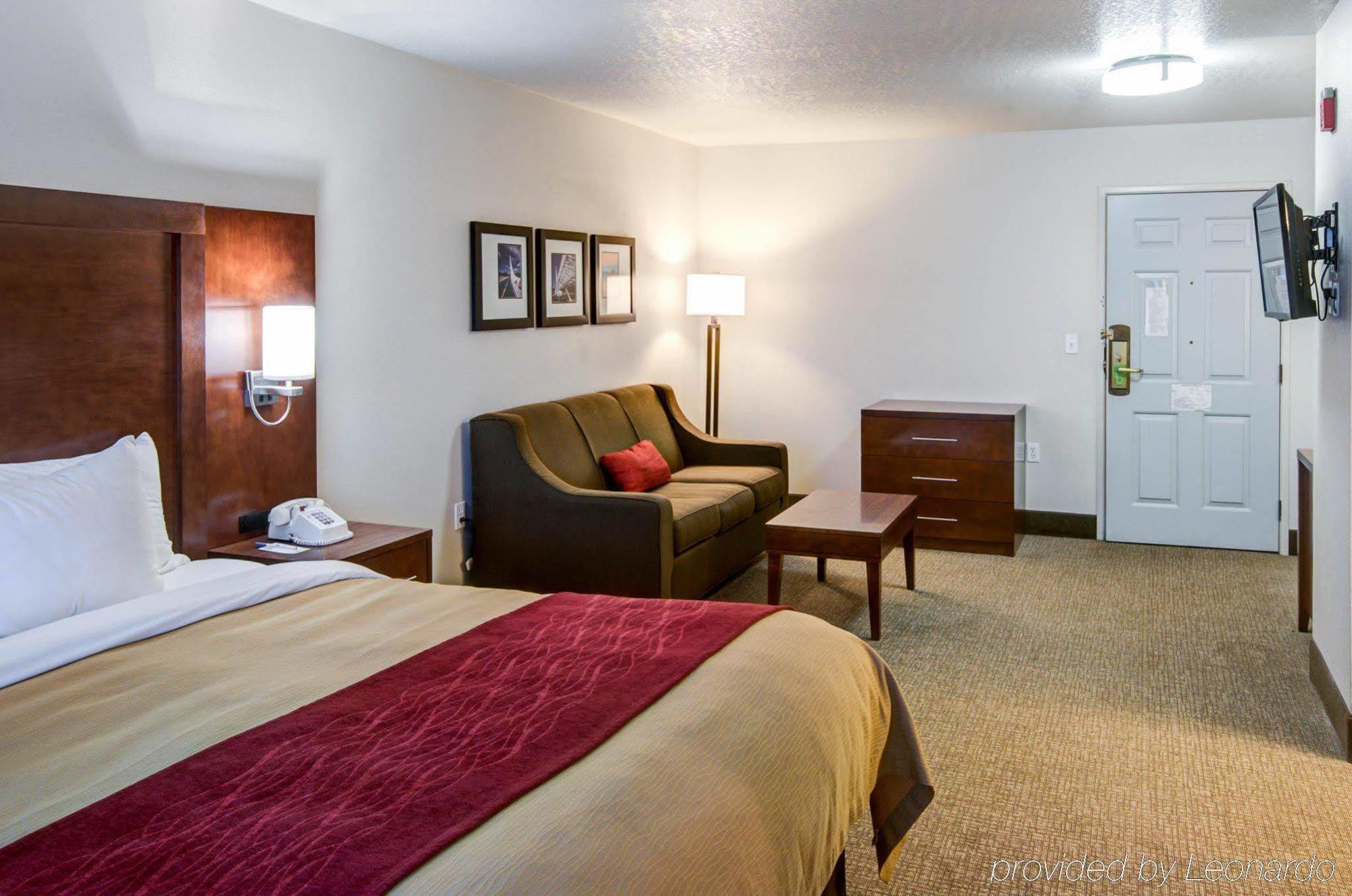 Comfort Inn Redding Near I-5 Екстериор снимка