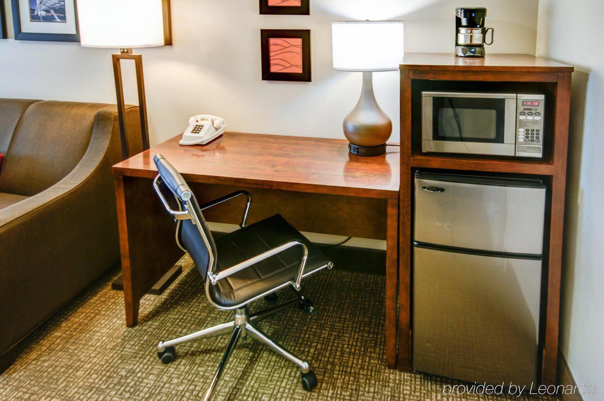 Comfort Inn Redding Near I-5 Екстериор снимка