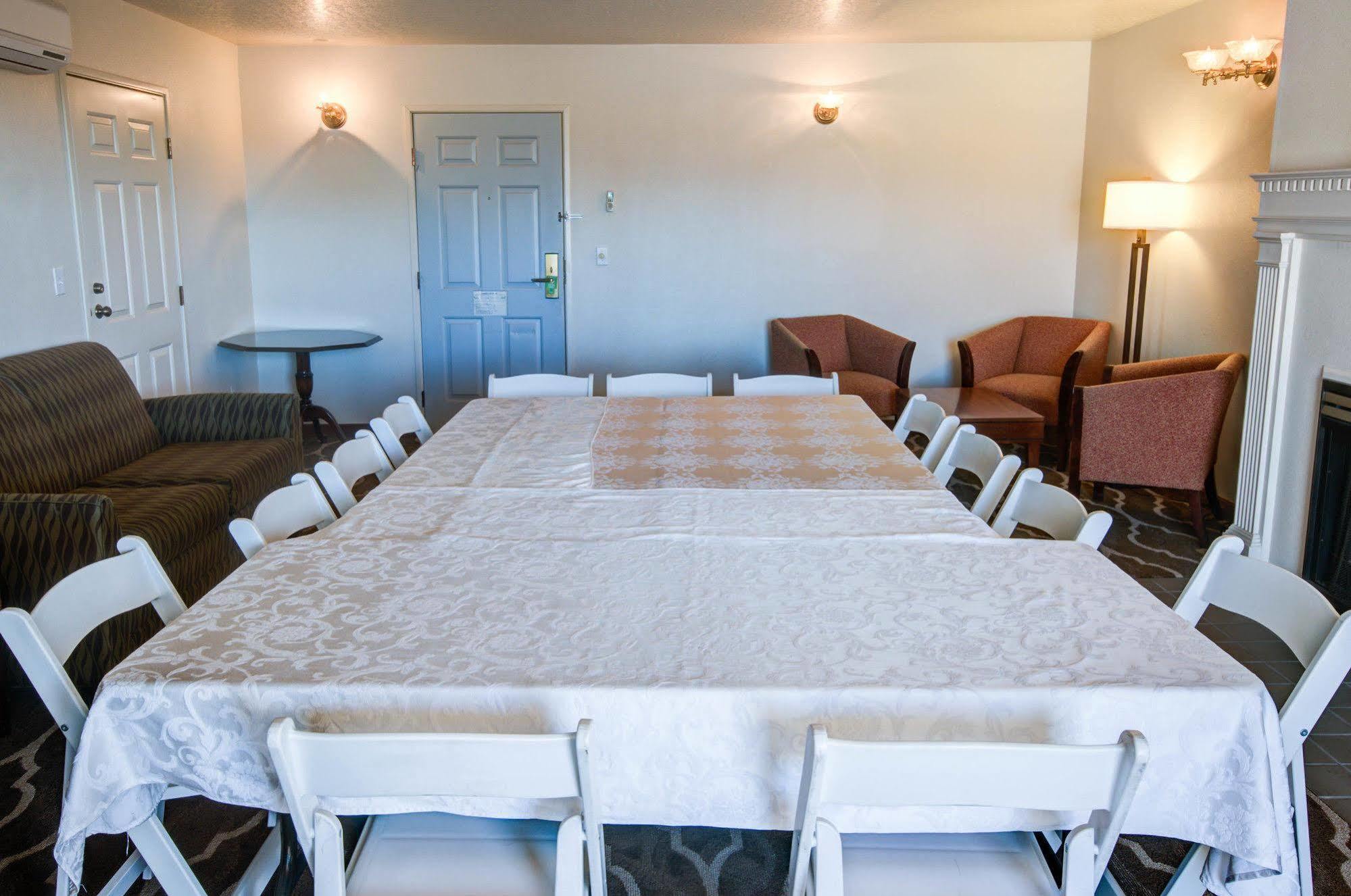 Comfort Inn Redding Near I-5 Екстериор снимка