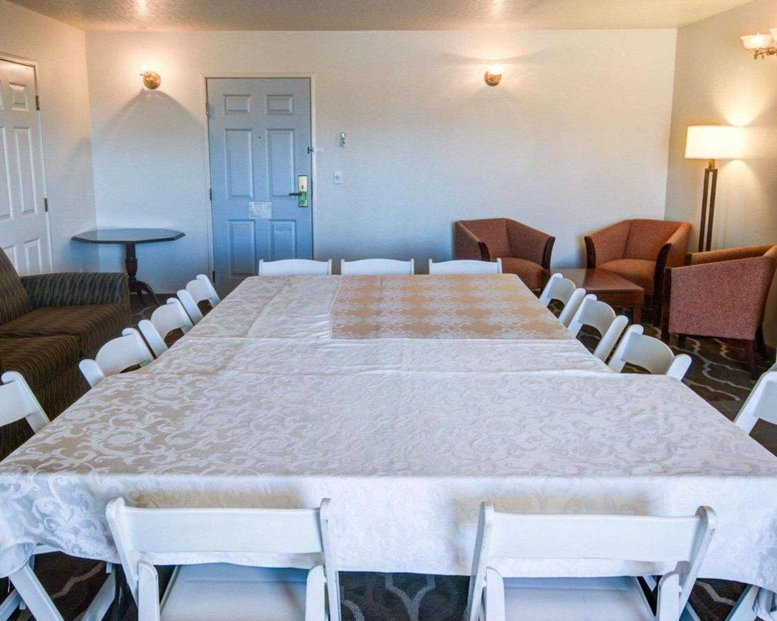 Comfort Inn Redding Near I-5 Екстериор снимка